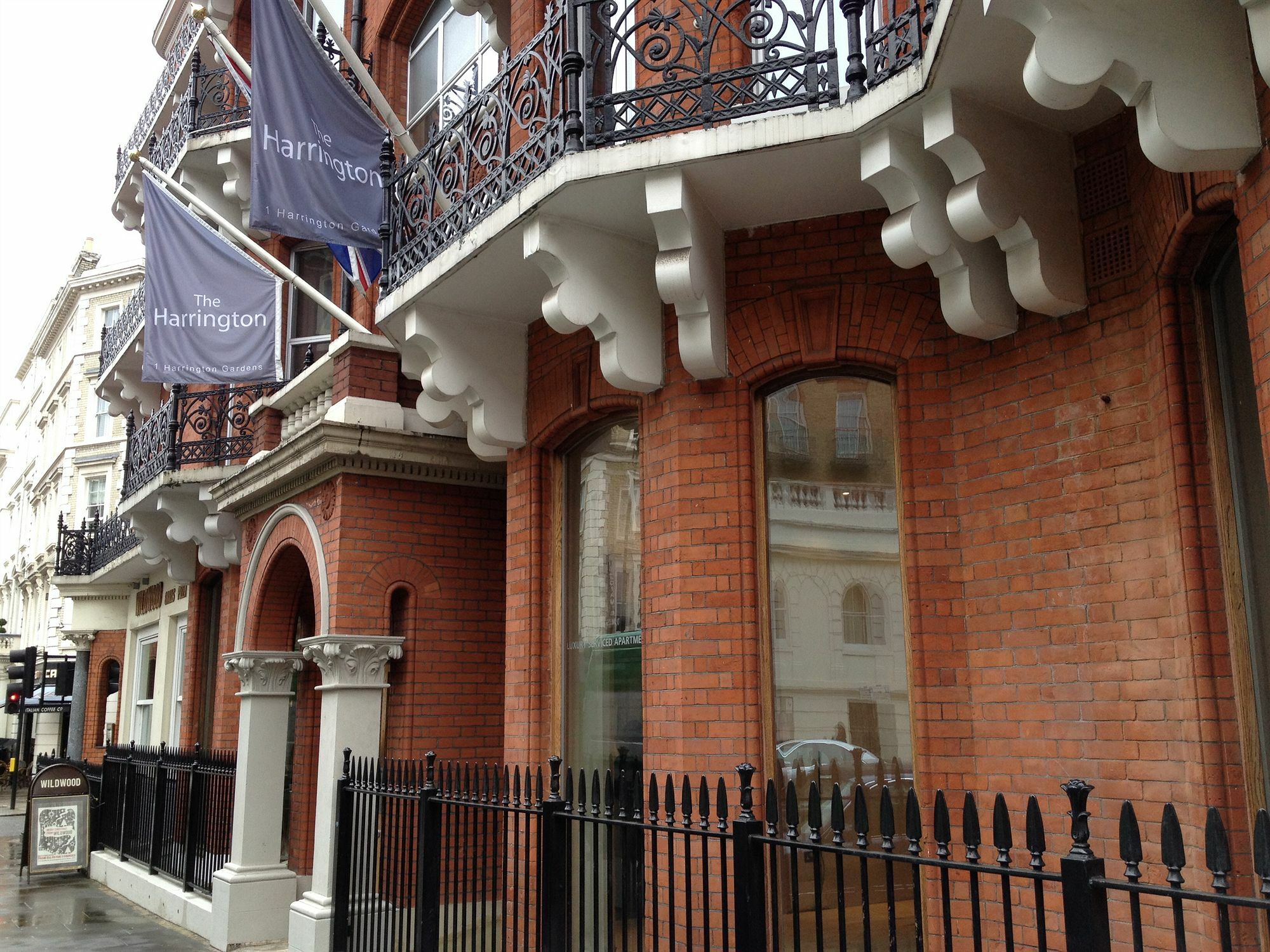 The Harrington - Gloucester Road - 1 Harrington Gardens Лондон Екстер'єр фото